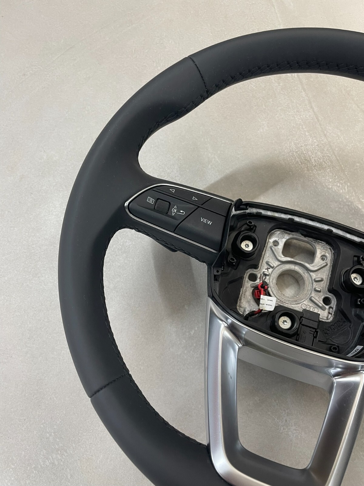 AUDI Q7 Q8 SPORT LEDER LENKRAD BEHEIZT SCHWARZ 4M8419091T Fast Neu d v Test Car - Obrázek 3