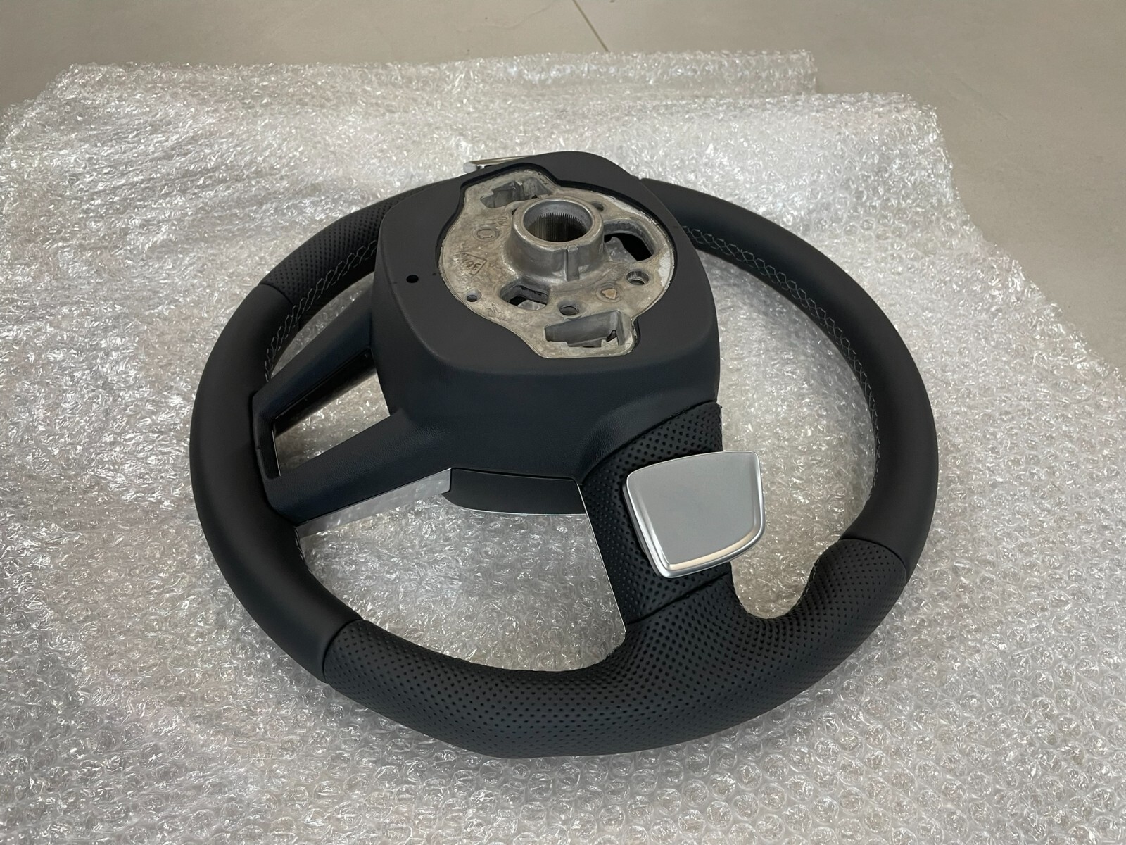 AUDI S6,A6,A7,A8 C8 SPORT LEDER LENKRAD S GELOCHT - Fast Neu-Dem v Neu Wagen... - Obrázek 20