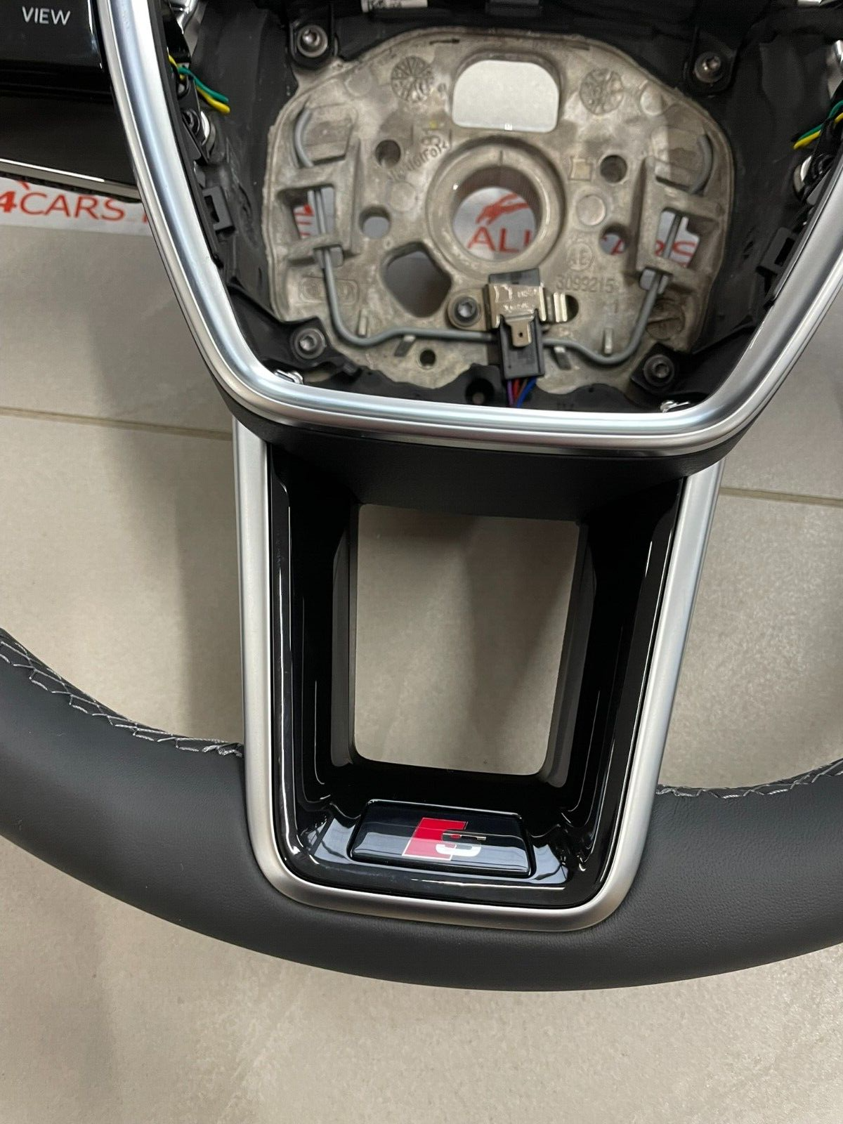 AUDI S6,A6,A7,A8 C8 SPORT LEDER LENKRAD S GELOCHT - Fast Neu-Dem v Neu Wagen... - Obrázek 7