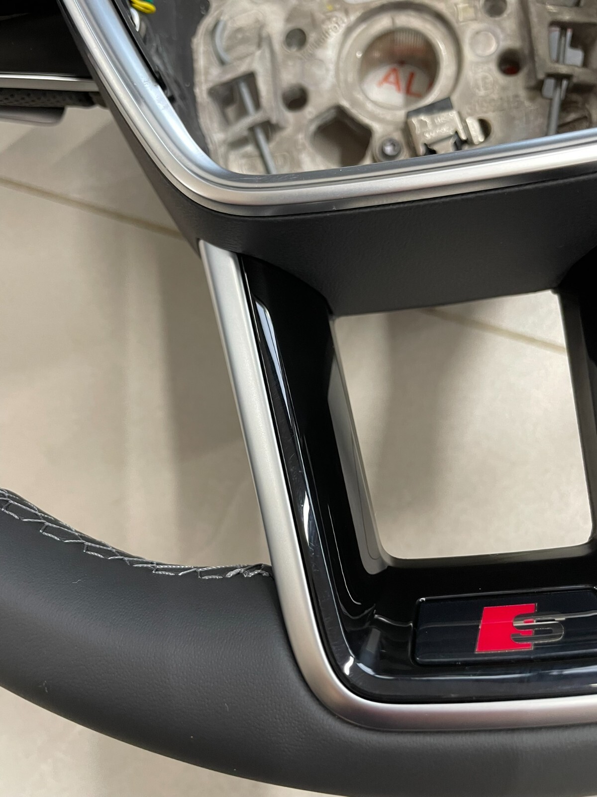 AUDI S6,A6,A7,A8 C8 SPORT LEDER LENKRAD S GELOCHT - Fast Neu-Dem v Neu Wagen... - Obrázek 10