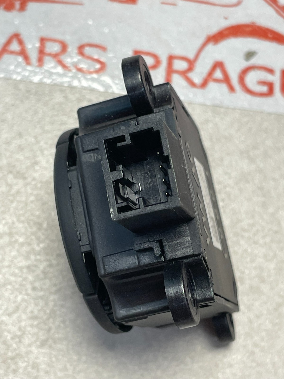 AUDI VW SITZ SCHALTER FÜR VERSTELLUNG LENDENWIRBELSTÜTZE LINKS 4N0959777E ORIG ! - Obrázek 11