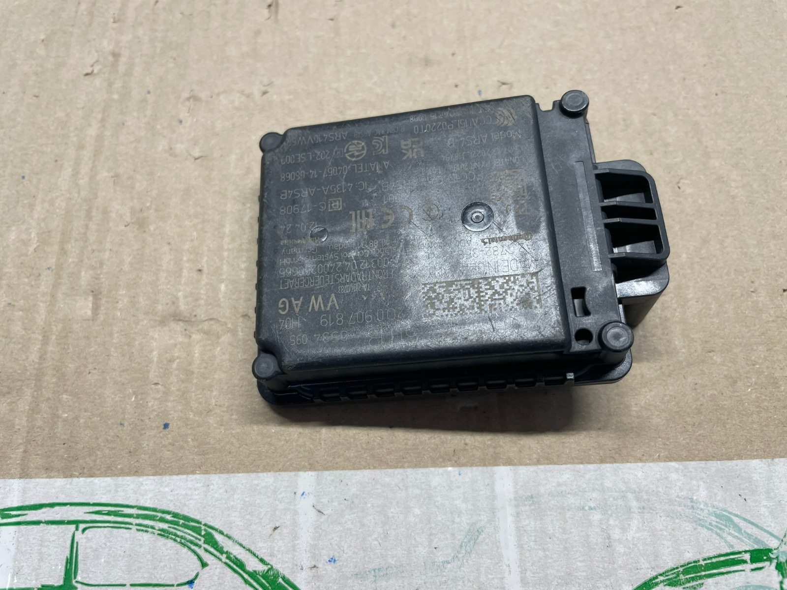 AUDI VW ŠKODA ACC RADARSENSOR 2Q0907550B DEMONTIERT VON NEUEM STOßFANGER ORIG ! - Obrázek 9