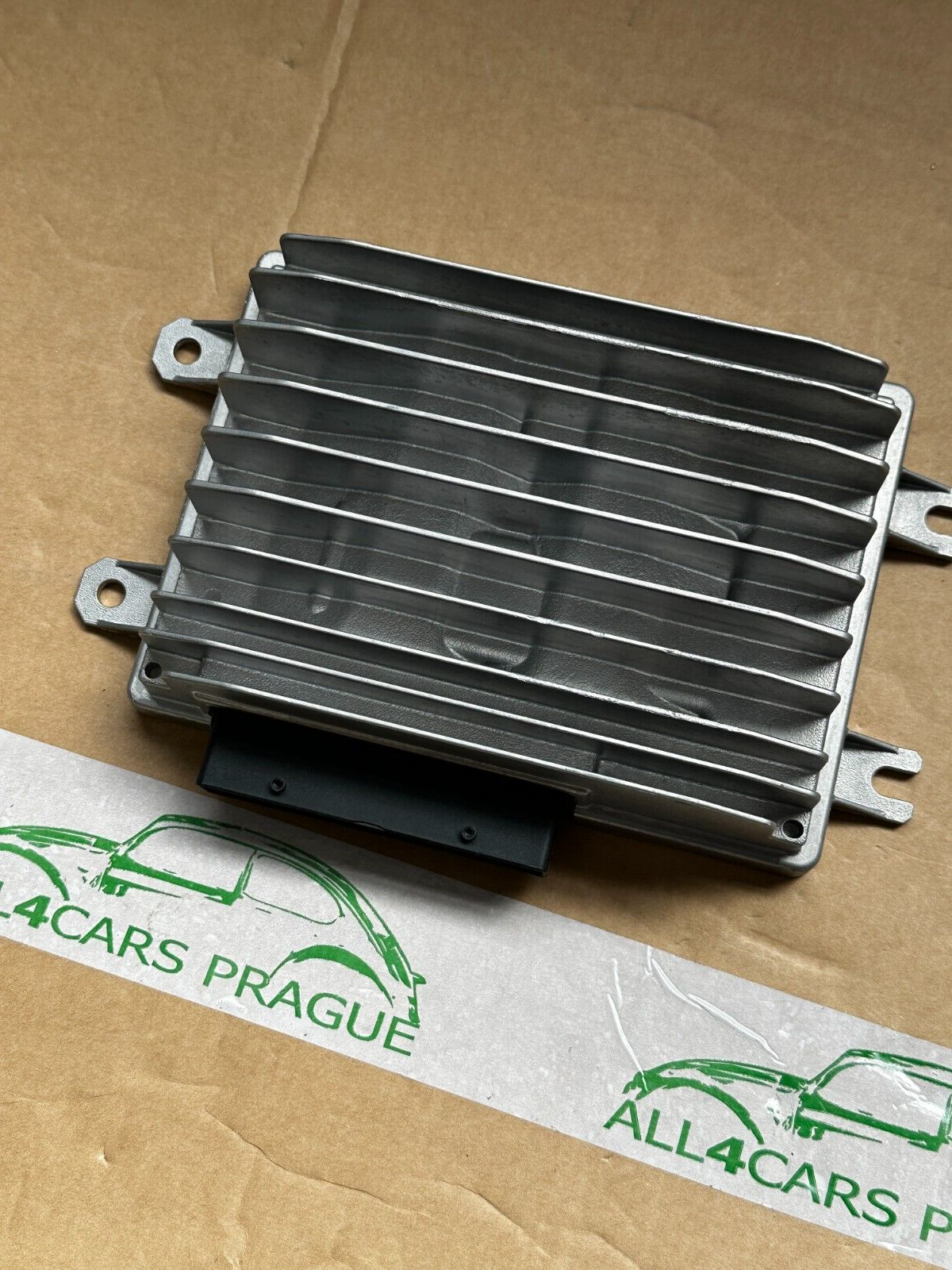 BENTLEY BENTAYGA HARMAN BANG OLUFSEN AUDIO VERSTÄRKER 8Y0035465A ORIGINAL NEU !!