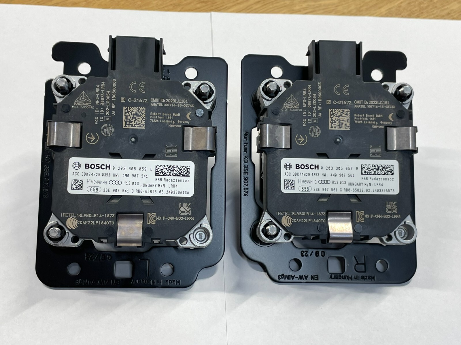 BENTLEY FLYING SPUR ACC RADARSENSOR STEUERGERÄT 3SE907541C 3SE907561C NEU ORIG. - Obrázek 9