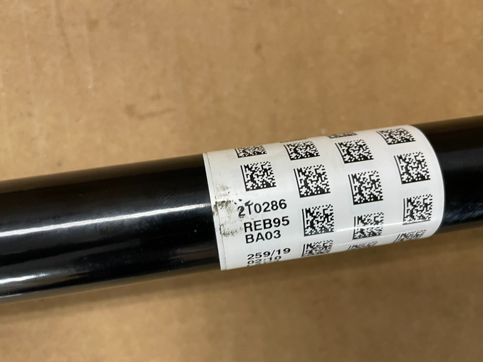 BMW G20/G21 320D X-DRIVE : 8 482 603-01 ABTRIEBSWELLE REAR LEFT DEMONT TEST CAR - Obrázek 11