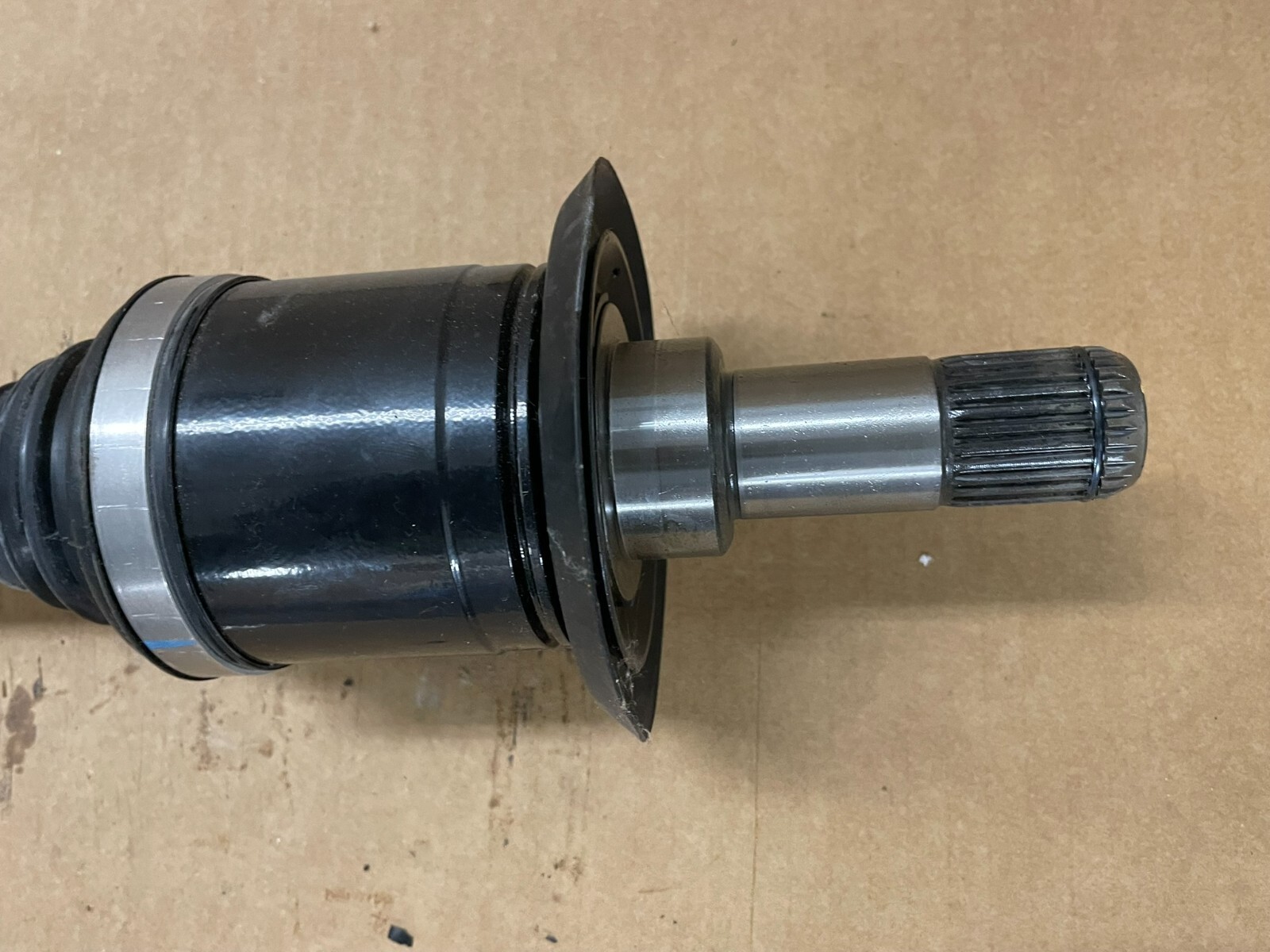 BMW G20/G21 320D X-DRIVE : 8 482 603-01 ABTRIEBSWELLE REAR LEFT DEMONT TEST CAR - Obrázek 3