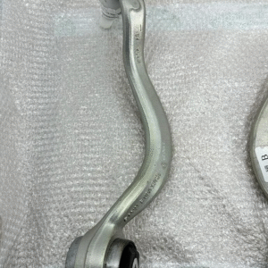 BMW X5 E70 X6 E71,E72 Zugstrebe mit Gummilager rechts 6773950 - 31126773950 ORIG