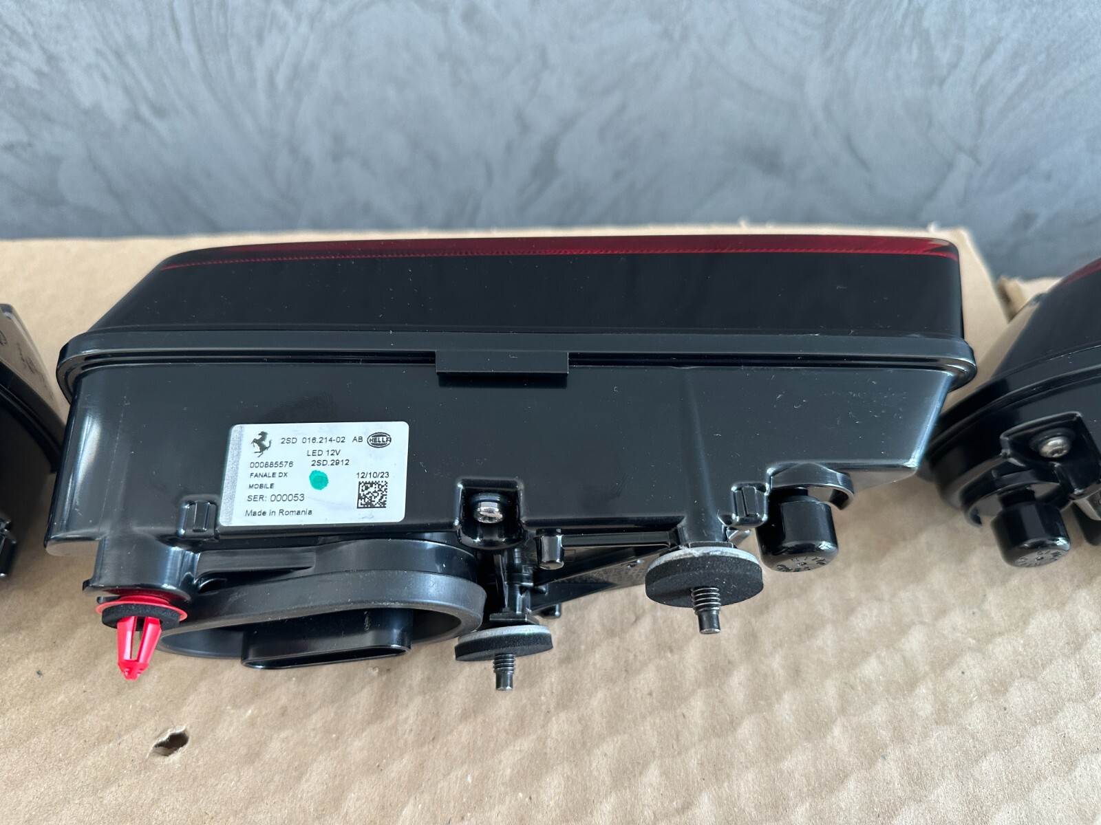 FERRARI PUROSANGUE REAR RIGHT HEADLIGHTS 2*PIECES - Obrázek 7