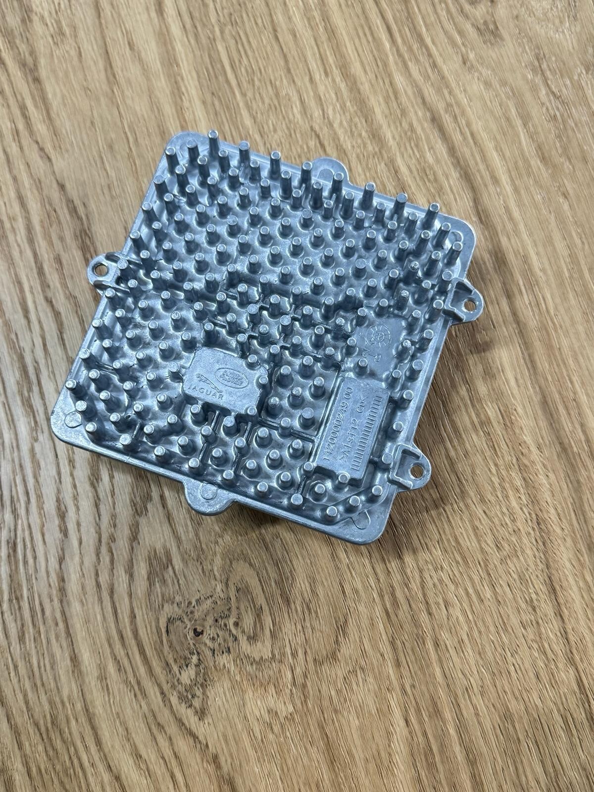 L8B2-13E005-BB LAND ROVER SCHEINWERFER VORSCHALTGERÄT MODUL L8B2-13E005-BB NEU! - Obrázek 3