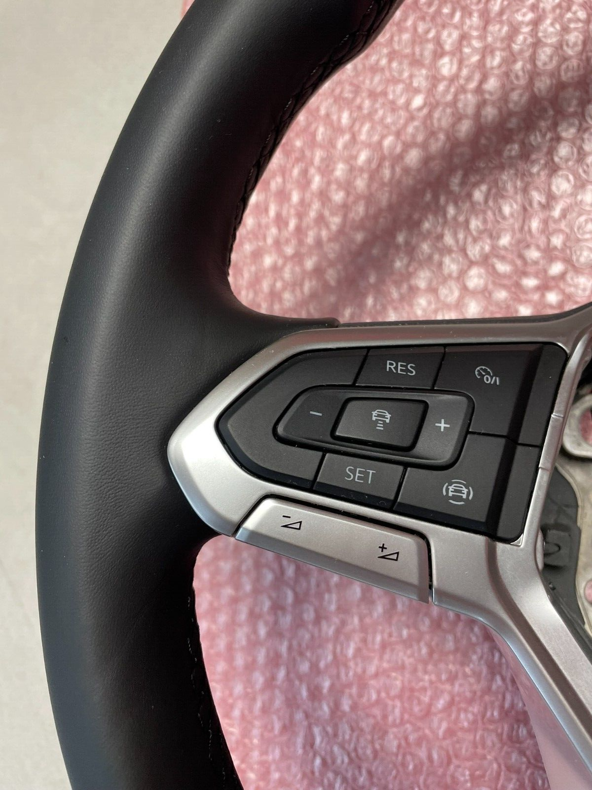 LENKRAD VW GOLF TIGUAN MULTIFUNKTION LENKRAD LOGO R BEHEIZT 5H0419089HP FAST NEU - Obrázek 23