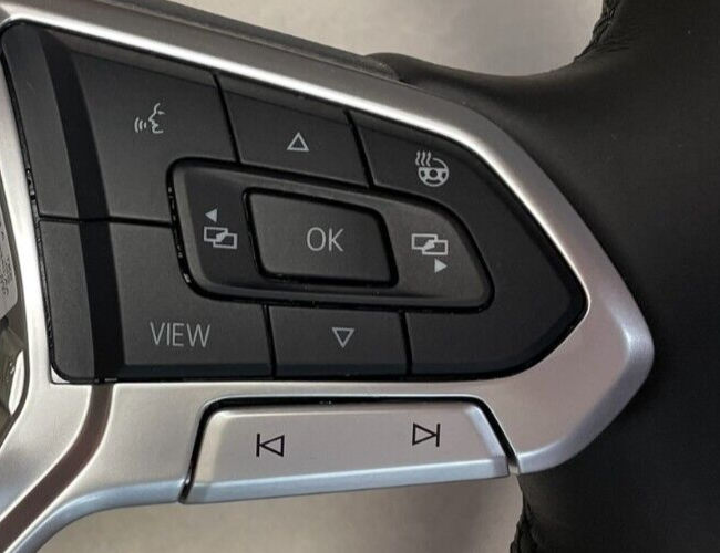 LENKRAD VW GOLF TIGUAN MULTIFUNKTION LENKRAD LOGO R BEHEIZT 5H0419089HP FAST NEU - Obrázek 4