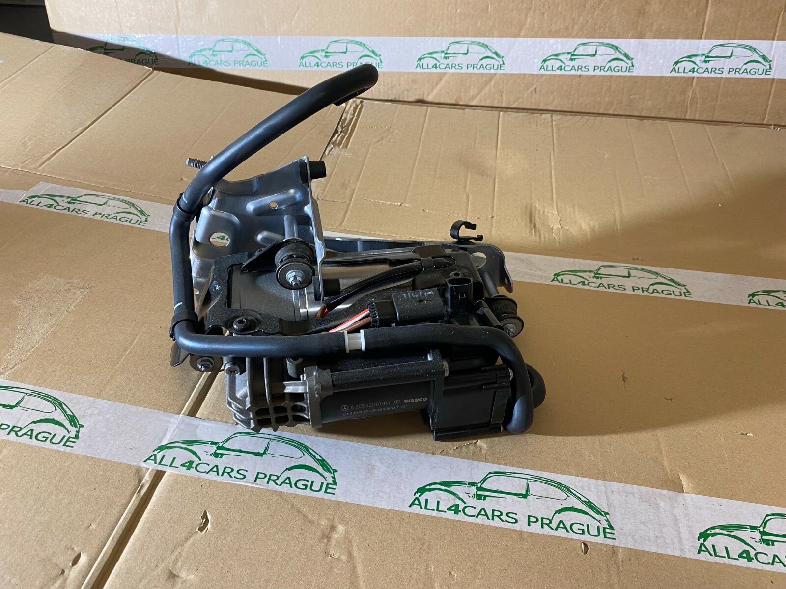 MERCEDES BENZ LUFT LUFTFEDERUNG KOMPRESOR MERCEDES C-KLASSE A2053200104 ORIG.NEU