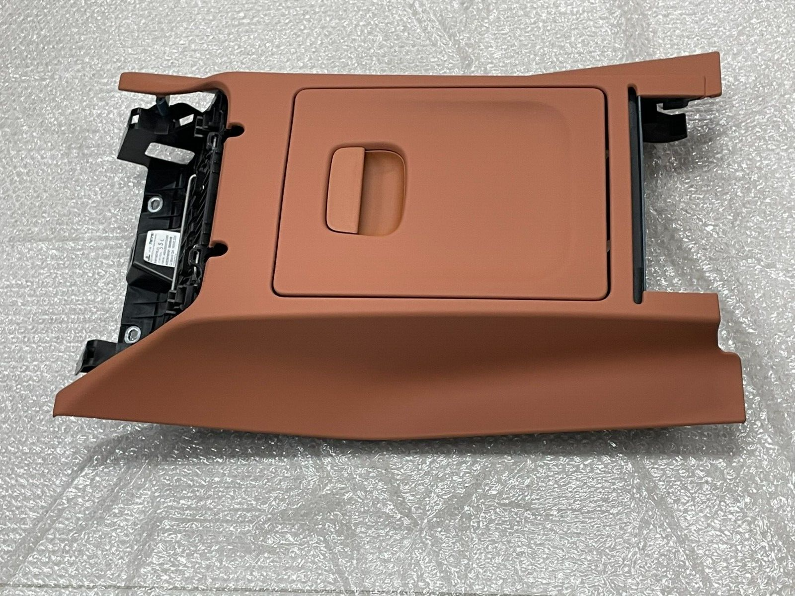 MERCEDES-BENZ S-KLASSE W223 V223 ABLAGEFACH A2239700701 SIENA BRAUN ORIG. DEMONT - Obrázek 5