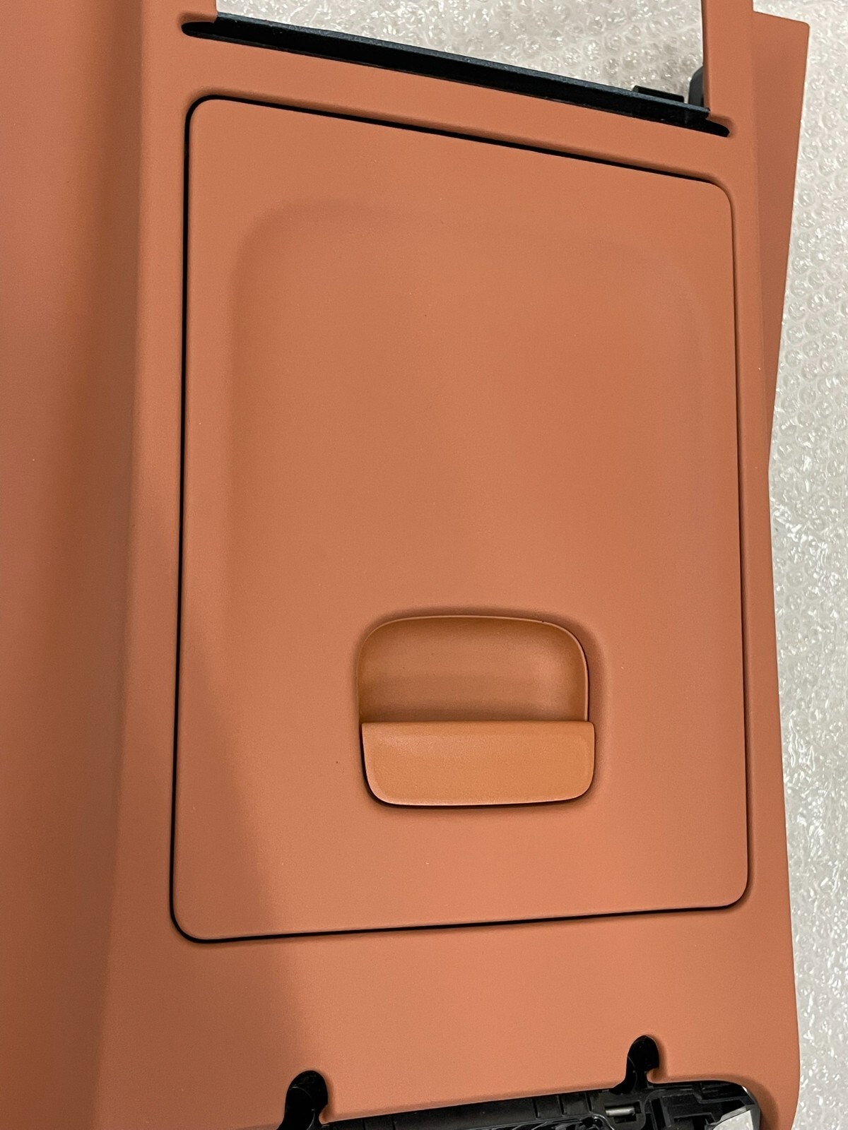 MERCEDES-BENZ S-KLASSE W223 V223 ABLAGEFACH A2239700701 SIENA BRAUN ORIG. DEMONT - Obrázek 8