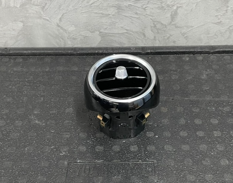 MERCEDES C-KLASSE 205 LUFTDÜSE LUFTAUSSTRÖMER VORN LINKS LL Li A2058301154 TEST