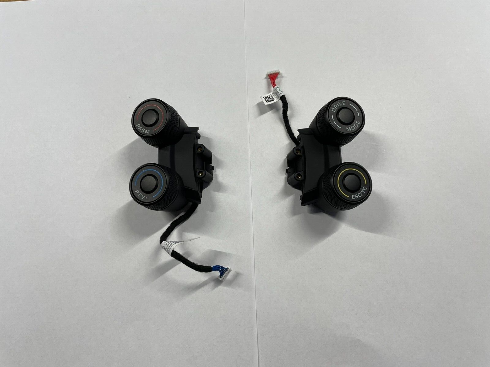 PORSCHE 992 GT3 RS LENKRAD SPORTLENKRADSTEUERUNG 9GT919680J 9GT919680K ORIG NEU - Obrázek 3