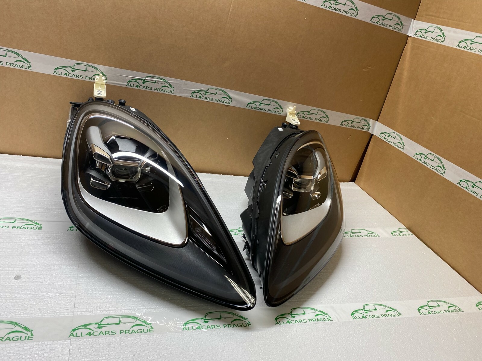 PORSCHE CAYENNE 9Y SCHEINWERFERN SATZ KOMPLET 9Y0941033T + 9Y0941034T ORIG.NEU ! - Obrázek 6