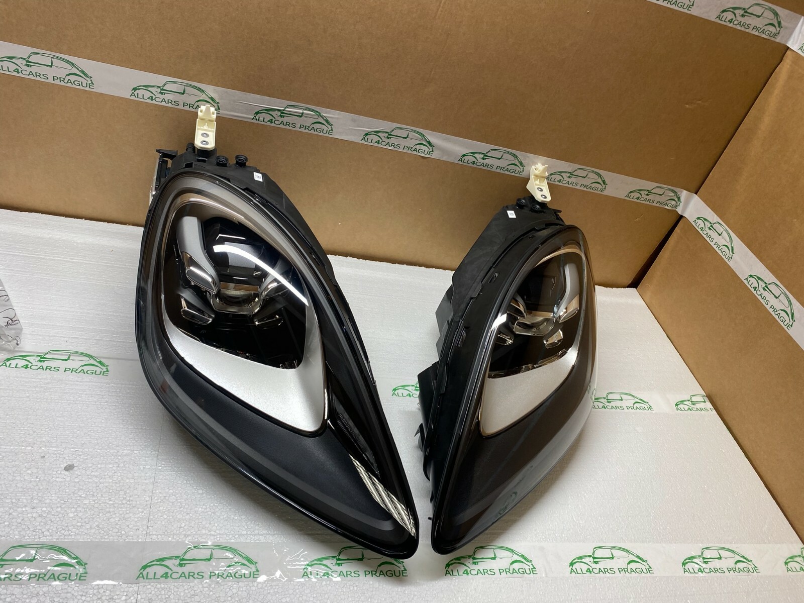 PORSCHE CAYENNE 9Y SCHEINWERFERN SATZ KOMPLET 9Y0941033T + 9Y0941034T ORIG.NEU !