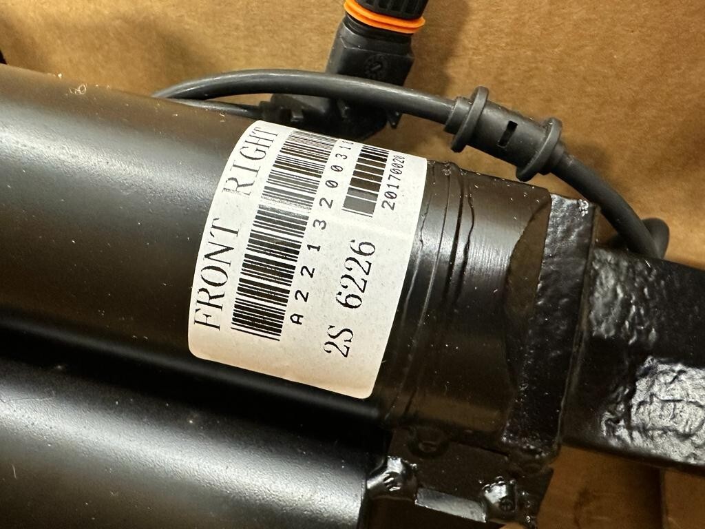 SHOCK ABSORBER FOR MERCEDES-BENZ S W221 STOßDÄMPFER FRONT RIGHT A2213200318 NEW - Obrázek 4