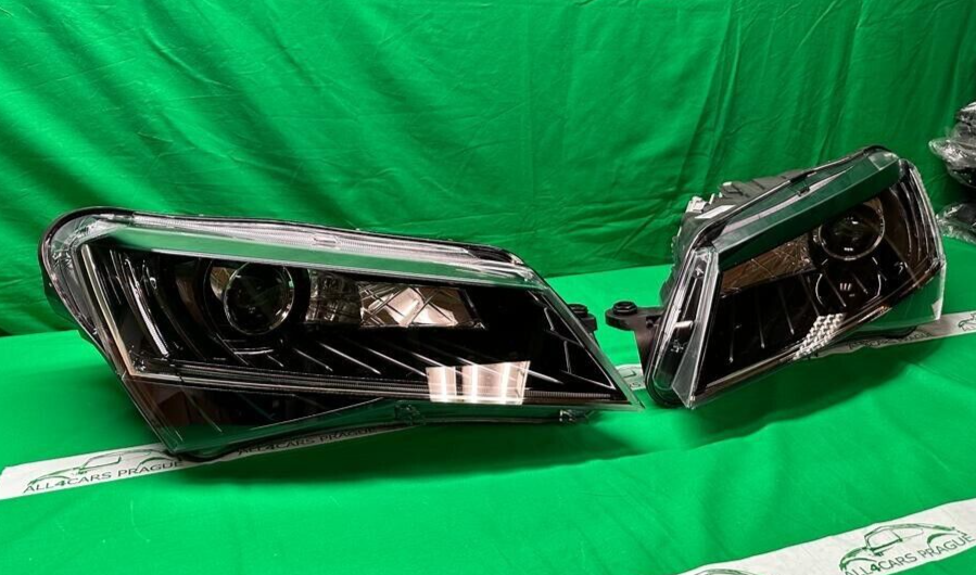 SKODA SUPERB III 3V SCHEINWERFER XENON R+L KOMPLET 3V1941015B-3V1941016B NEU!!