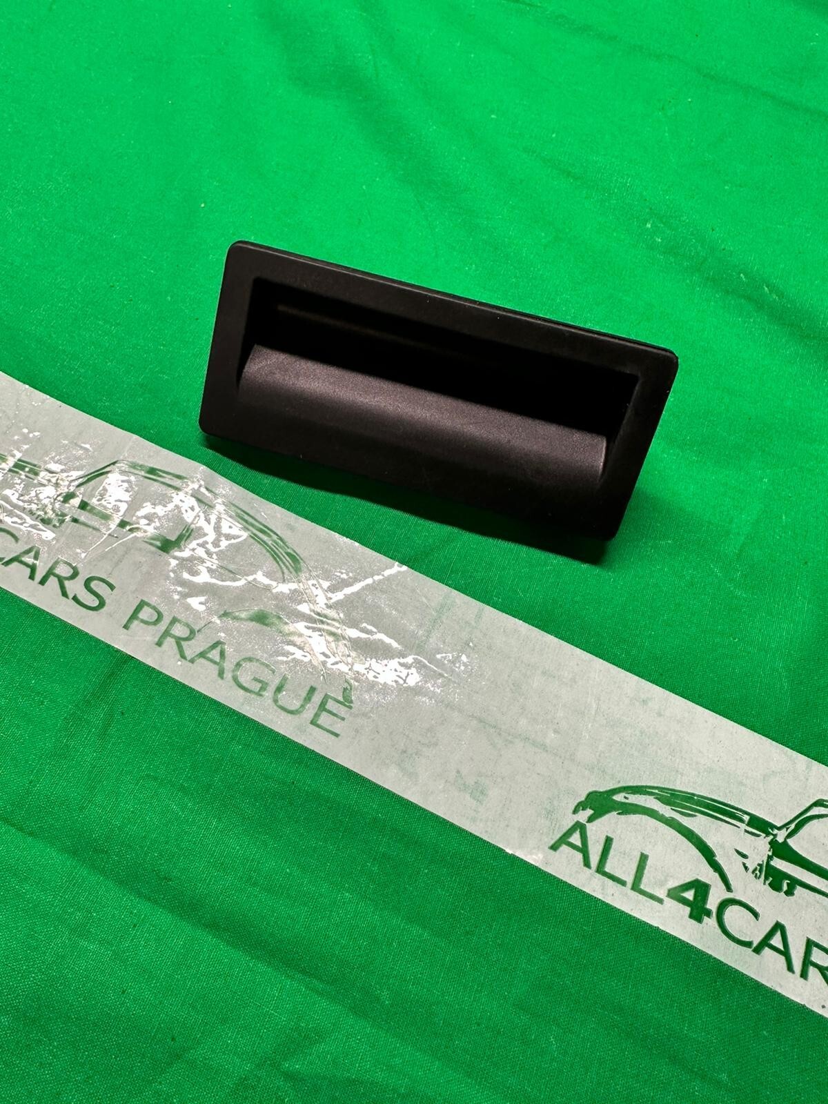 VW AUDI SEAT SKODA DRUCKTASTER KLAPPENSCHLOSS BETÄTIGUNG HECKKLAPPE ORIG.NEU!!! - Obrázek 13