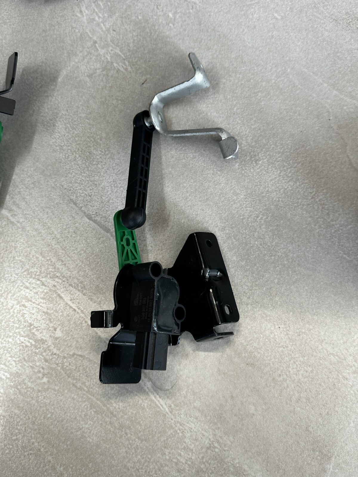 VW AUDI SKODA NIVEAUSENSOR LEUCHTWEITENREGULIERUNG 5Q0907503-5Q0512521J OE! - Obrázek 9