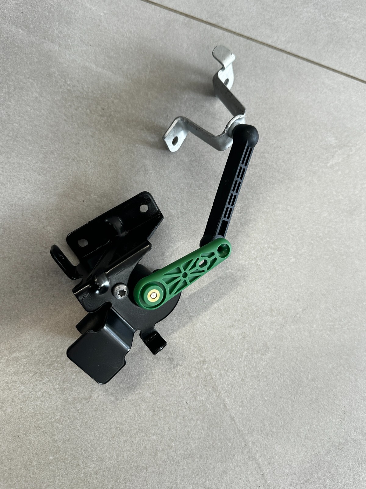 VW AUDI SKODA NIVEAUSENSOR LEUCHTWEITENREGULIERUNG 5Q0907503-5Q0512521J OE!