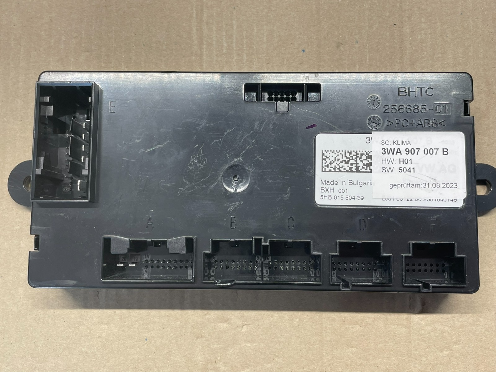 VW AUDI ŠKODA SEAT STEUERGERÄT FÜR KLIMAANLAGE 3WA907007B FAST NEU DEM TEST CAR