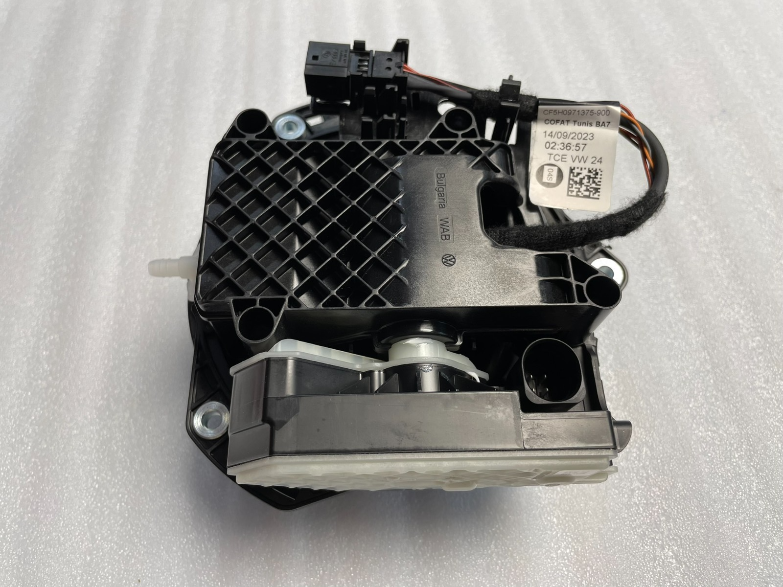 VW GOLF 8 HINTERE TÜRSCHLIESSE LOGO MIT KAMERA MIT MIKROSCHALTER 5H0827469P NEU - Obrázek 22