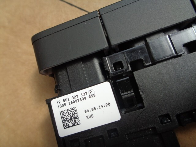 VW GOLF MK7 BEDIENEINHEIT DRUCKTASTEN 5G1927137P Fast Neu Teil dem v Test Wagen - Obrázek 3