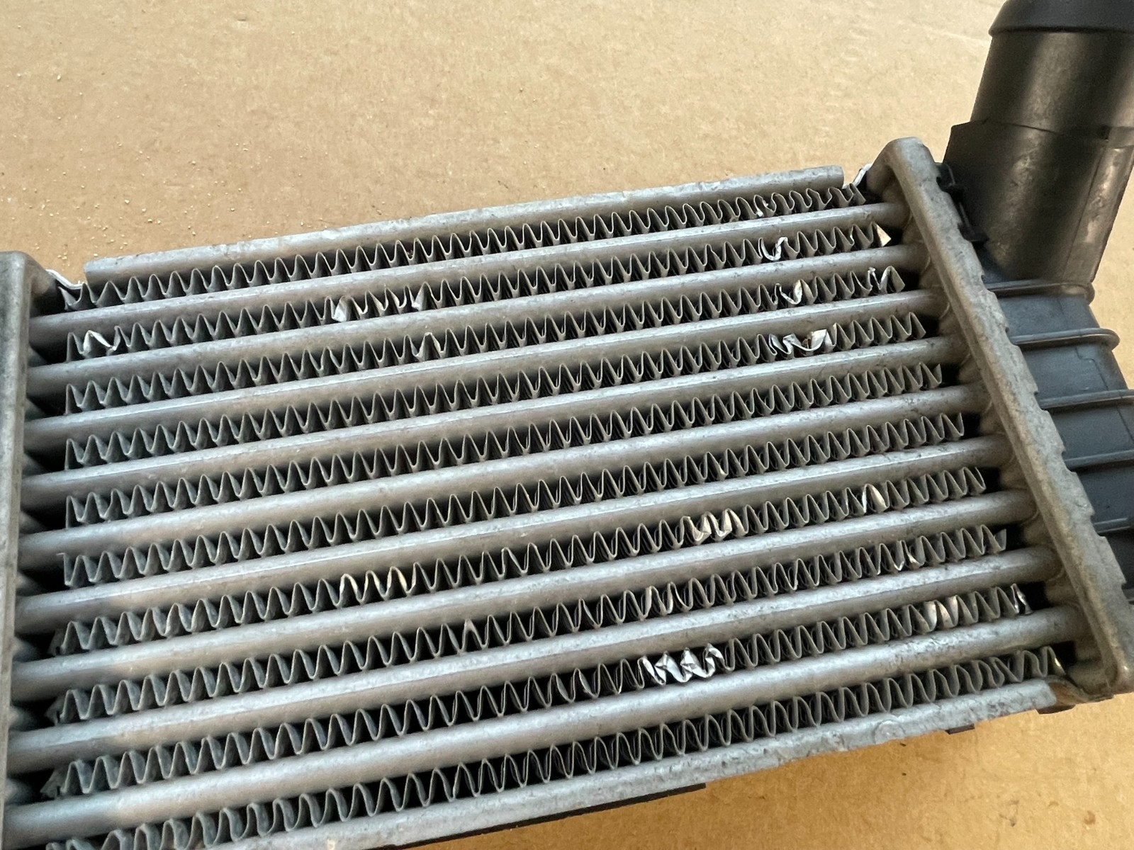 VW LUPO , POLO, SEAT AROSA 1.2 TDI / 1.4 TDI LADELUFTKÜHLER 6E0145805B TEST CAR - Obrázek 8