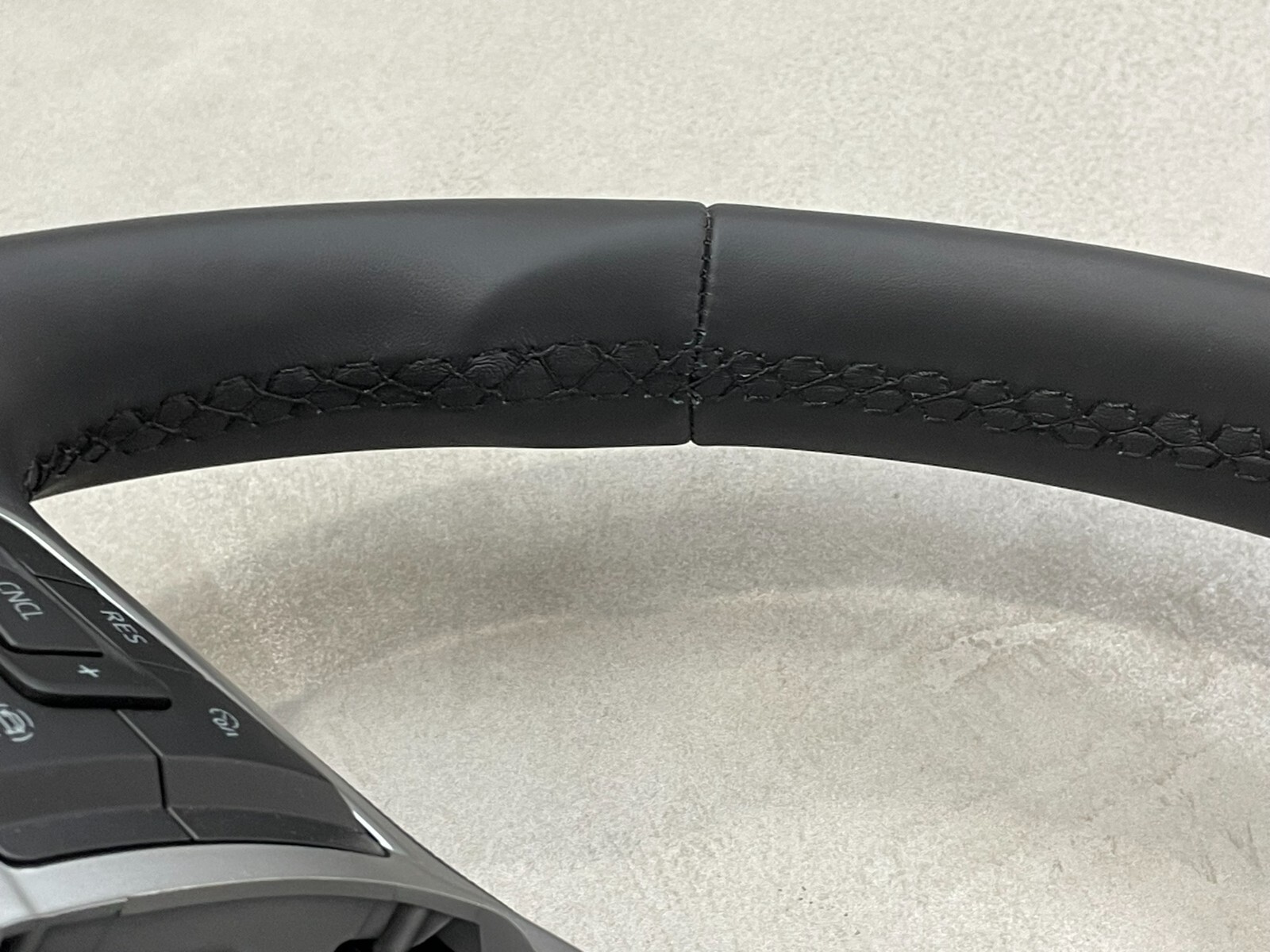 VW PASSAT ARTEON TIG..SPORT LENKRAD ABGEFLACHT LEDER R-LOGO 2G0419089C Fast Neu - Obrázek 15
