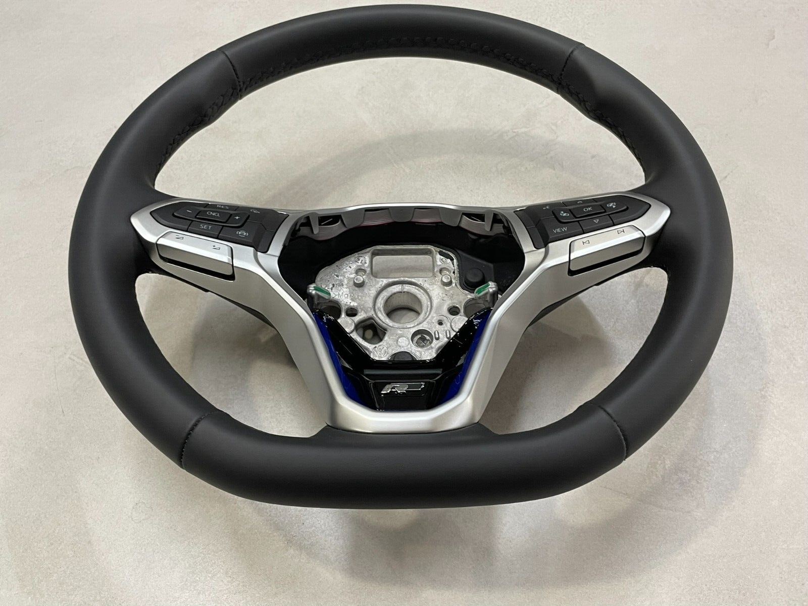 VW PASSAT ARTEON TIG..SPORT LENKRAD ABGEFLACHT LEDER R-LOGO 2G0419089C Fast Neu - Obrázek 18