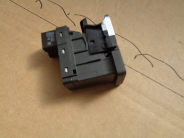 VW PASSAT B8 SCHALTER ELEKTROMECHANISCHE FESTSTELLBREMSE 3G0927225 Fast Neu Test - Obrázek 12