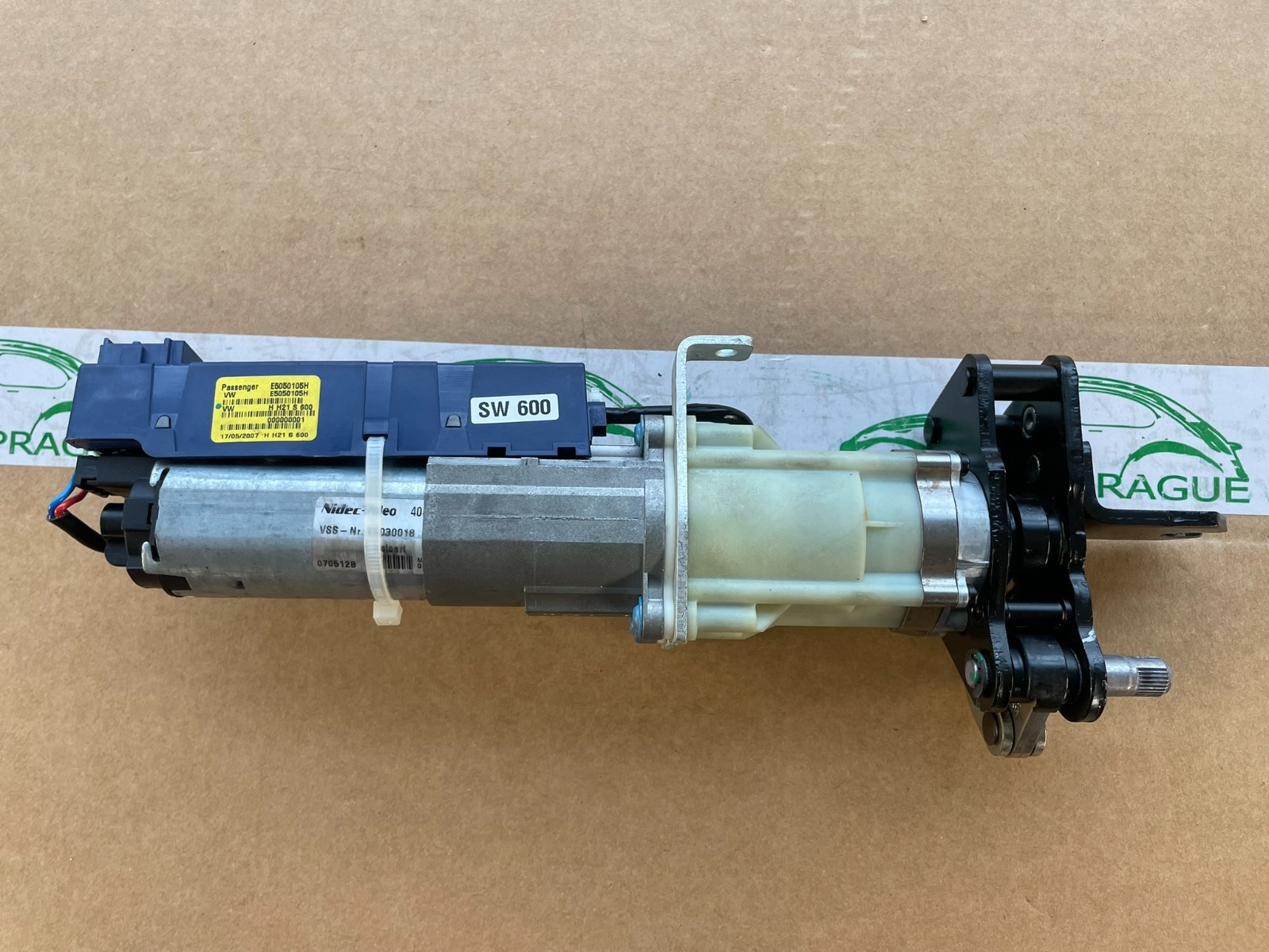 VW PASSAT VARIANT HECKKLAPPE ANTRIEB ANTRIEBSMOTOR 3C9827384E DEM VOM TEST CAR!