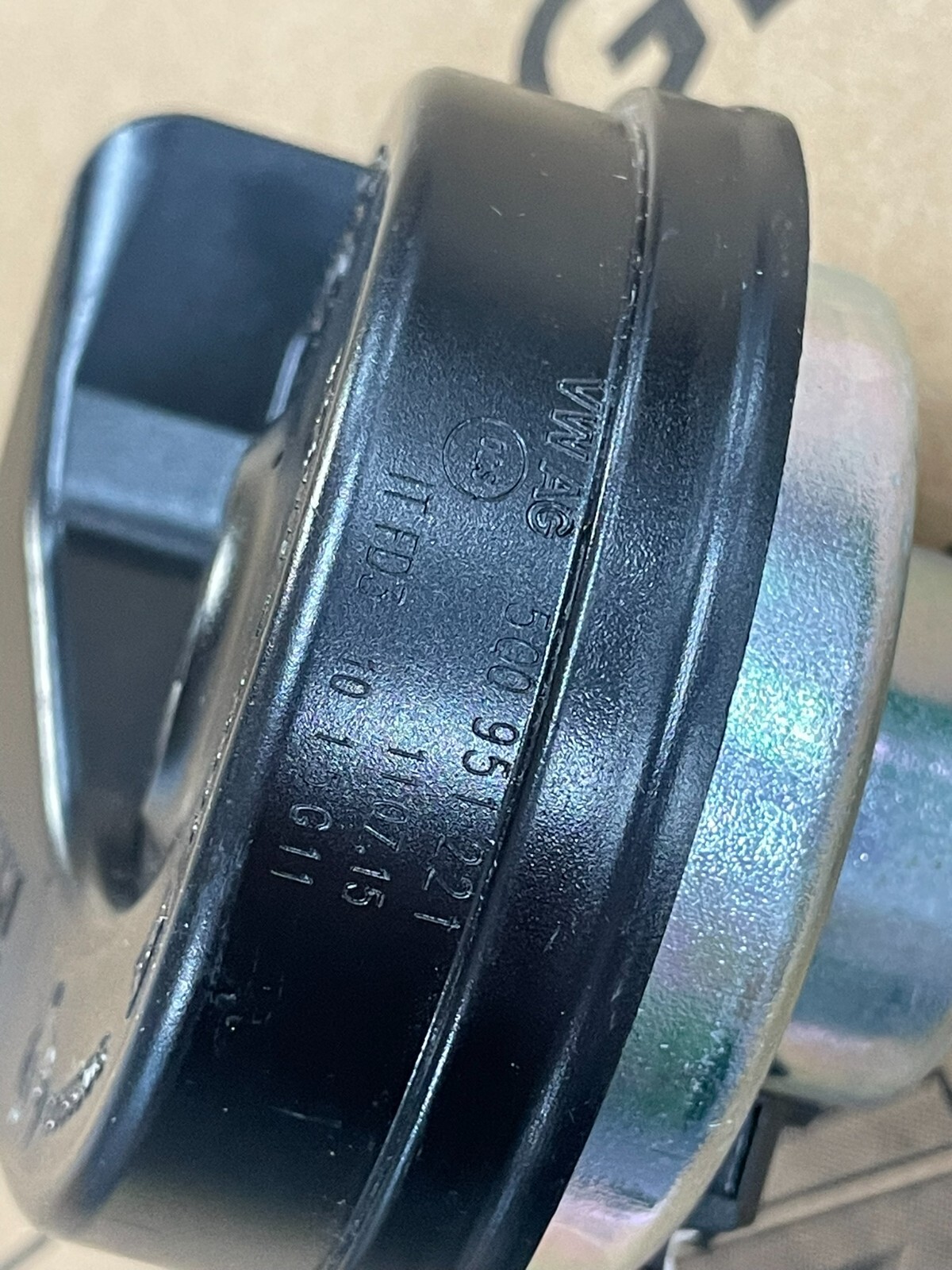 VW SKODA HUPE TIEFTON SIGNALHORN HORN 5Q0951221 = 2Q0951221 Fast Neu d vTest Car - Obrázek 11