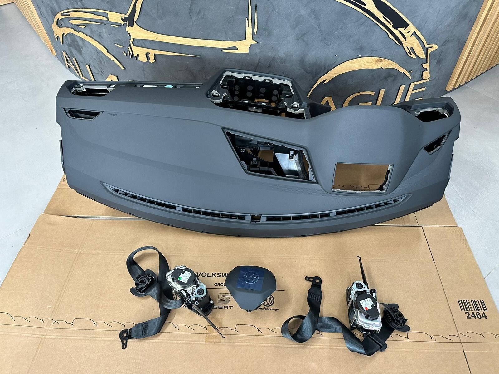 VW TIGUAN 2020-2023 SCHALTTAFEL HUD-DASHBOARD HUD 5NB 857 003 N + GURTEN+AIRBAG