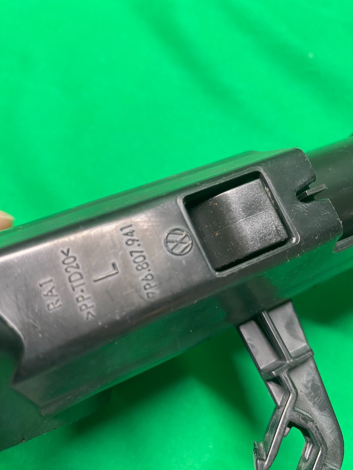 VW TOUAREG HUBZYLINDER MIT DUSENTRAGER AND SPRITZDUSE R+L ORIG.NEU!!! - Obrázek 12