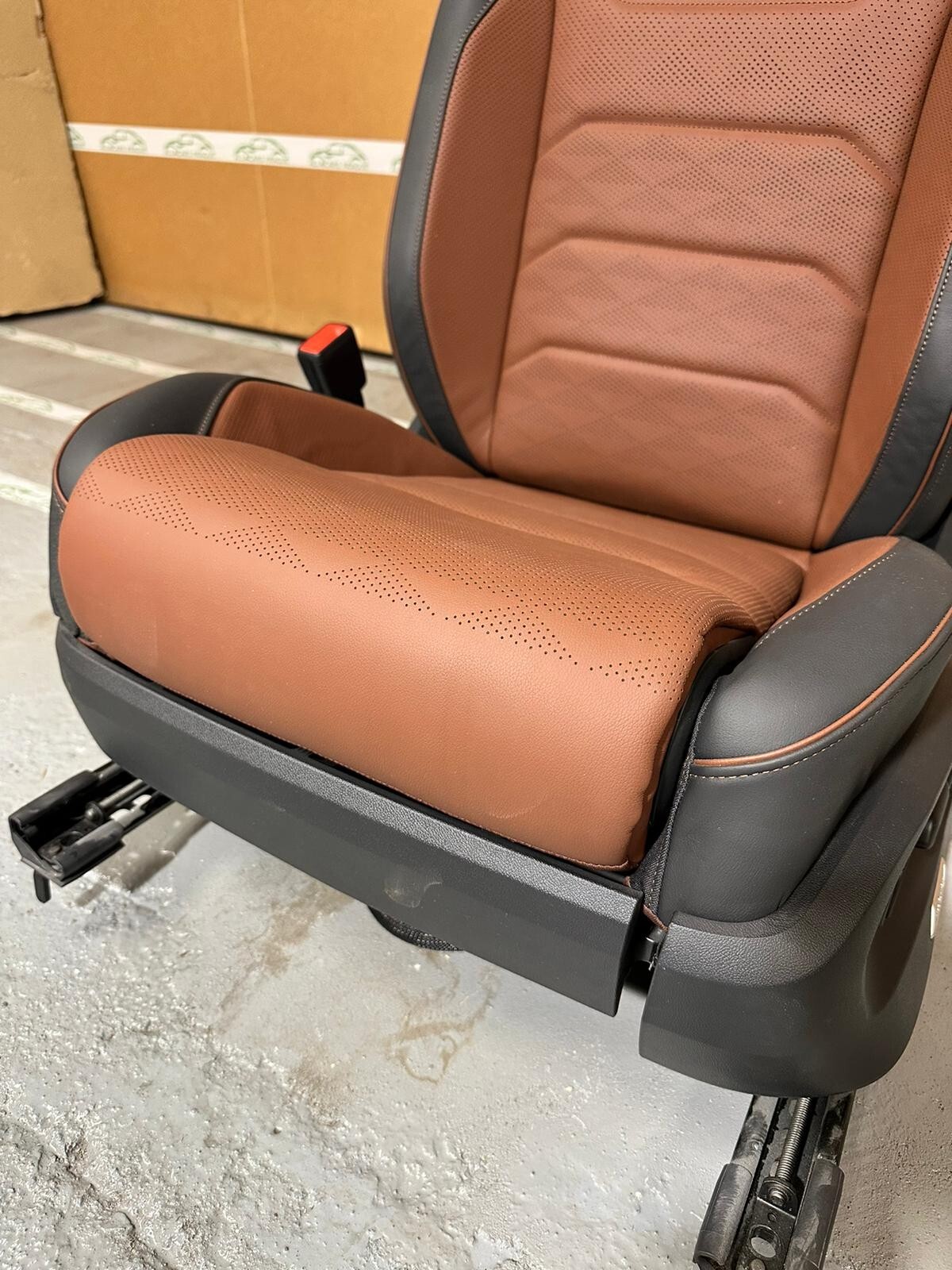 VW TOUAREG III CR7 760 SITZE SPORT LEDER SITZEN BRAUN LEDER VON TEST WAGEN!! - Obrázek 11