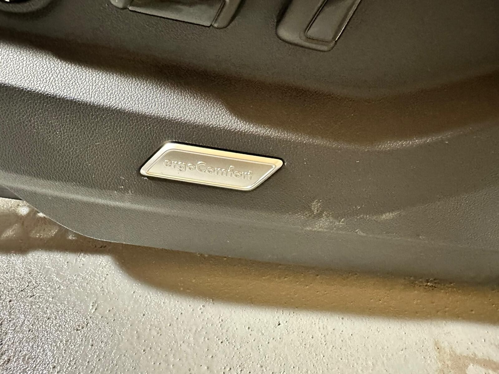 VW TOUAREG III CR7 760 SITZE SPORT LEDER SITZEN BRAUN LEDER VON TEST WAGEN!! - Obrázek 16