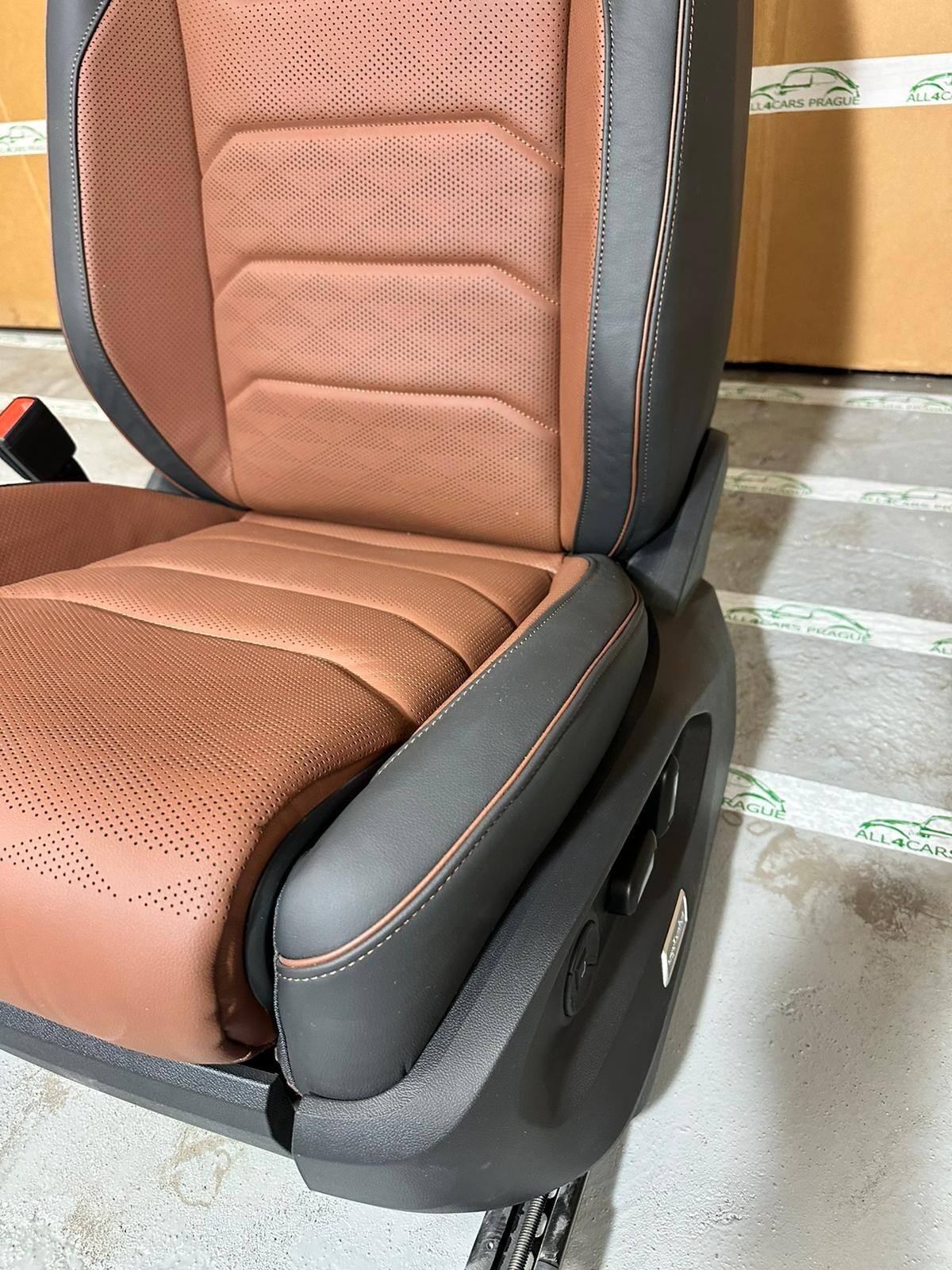 VW TOUAREG III CR7 760 SITZE SPORT LEDER SITZEN BRAUN LEDER VON TEST WAGEN!! - Obrázek 5