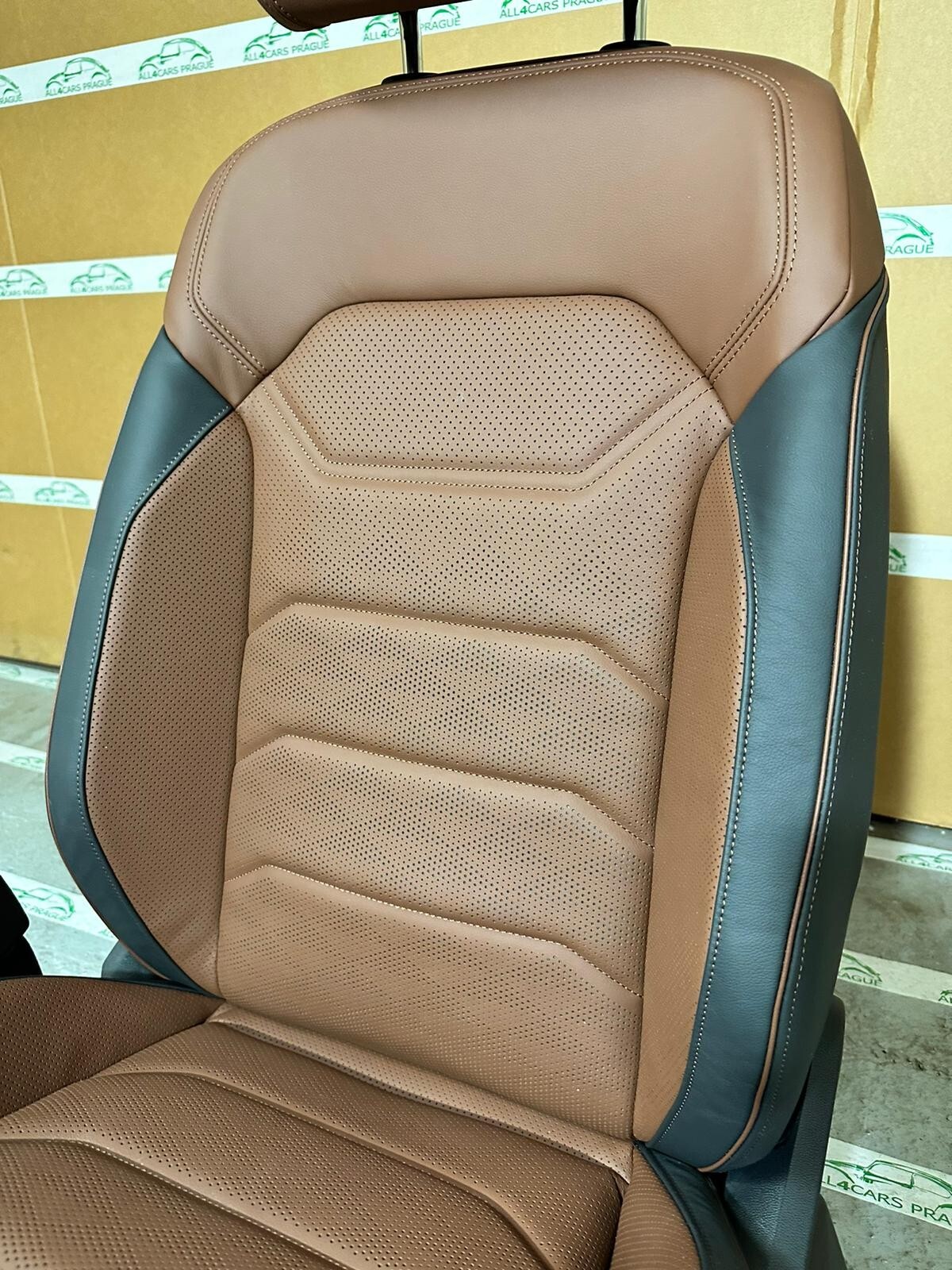 VW TOUAREG III CR7 760 SITZE SPORT LEDER SITZEN BRAUN LEDER VON TEST WAGEN!! - Obrázek 8