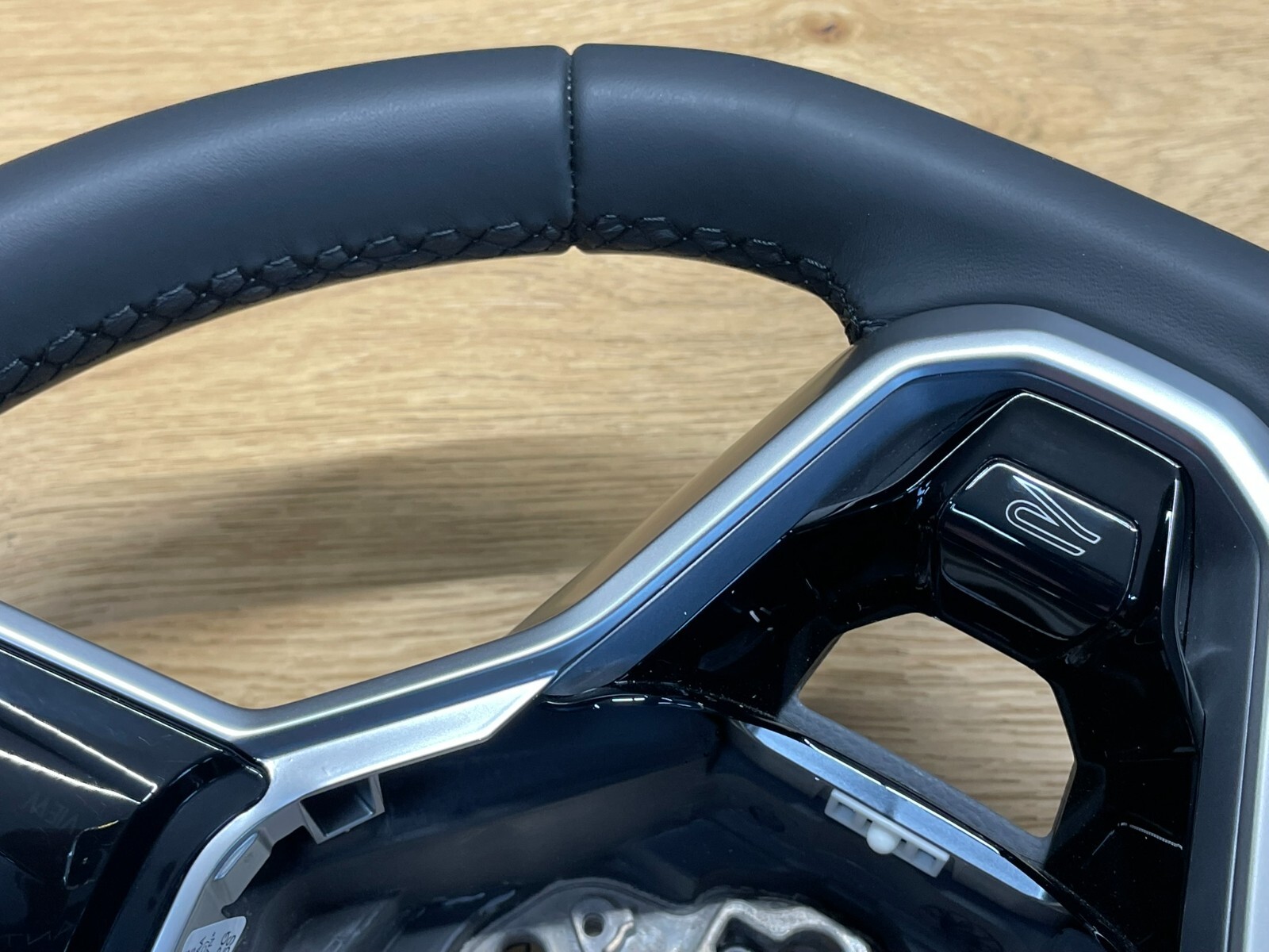 VW TOUAREG MULTIFUNKTIONS LEDER LENKRAD SPORT "R" 760419089Q FAST NEU TEST CAR - Obrázek 14