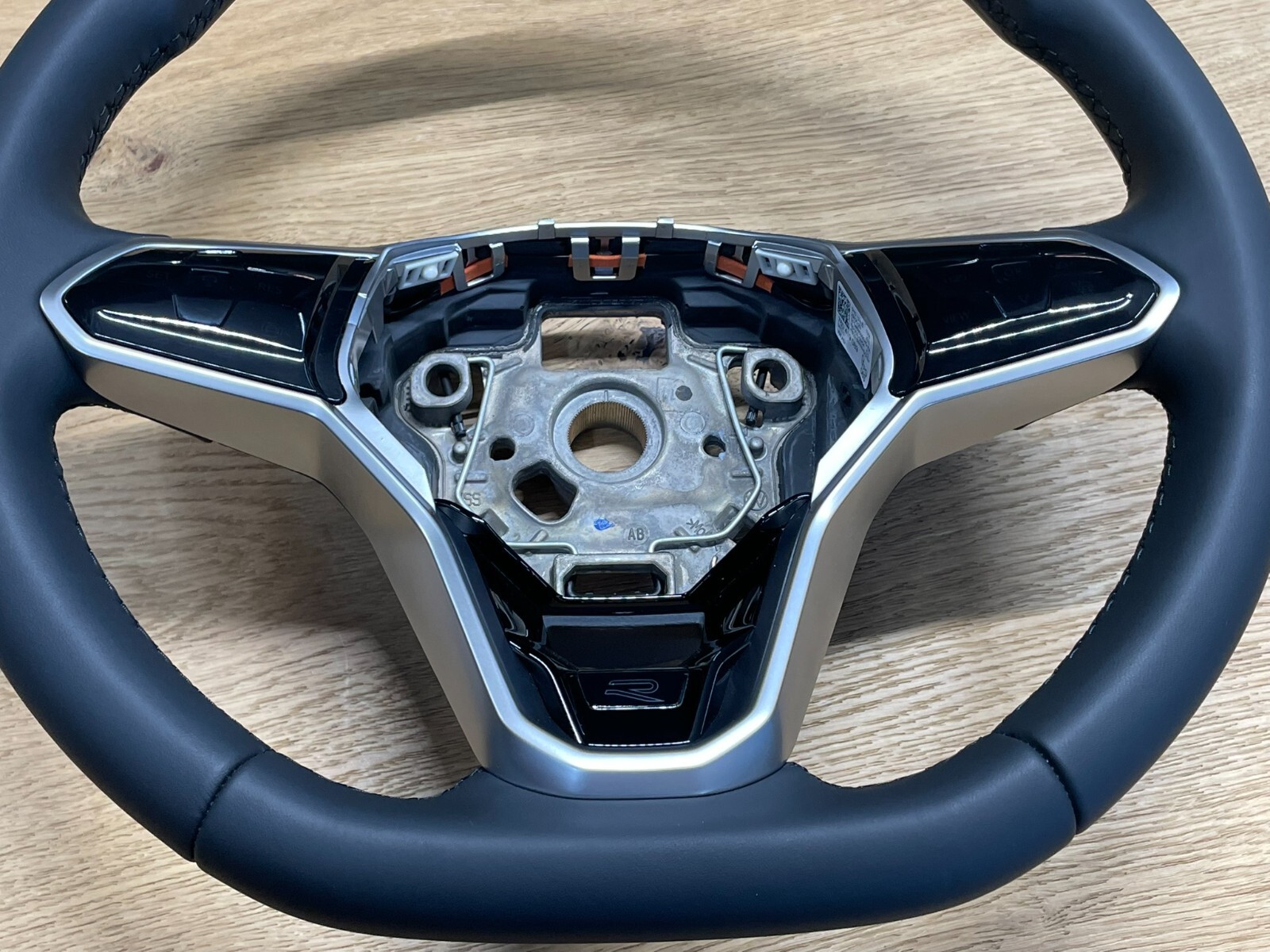 VW TOUAREG MULTIFUNKTIONS LEDER LENKRAD SPORT "R" 760419089Q FAST NEU TEST CAR - Obrázek 18