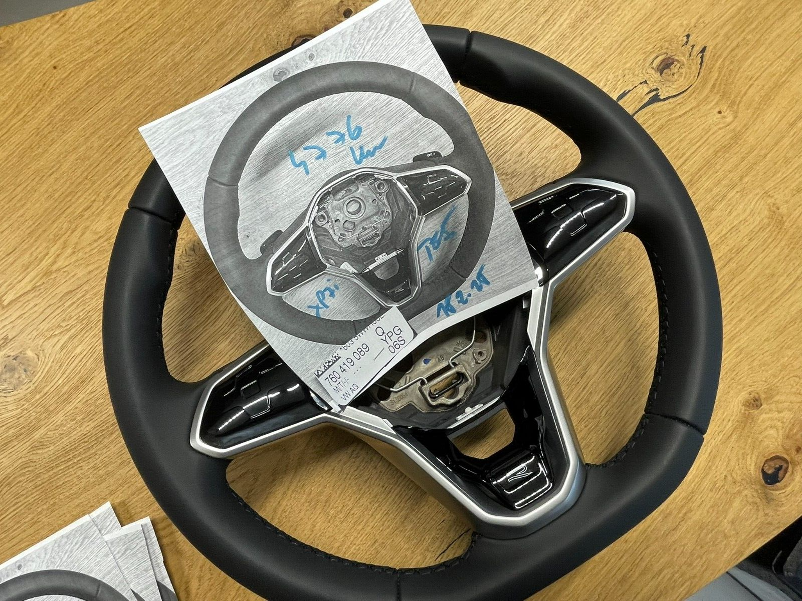 VW TOUAREG MULTIFUNKTIONS LEDER LENKRAD SPORT "R" 760419089Q FAST NEU TEST CAR - Obrázek 23