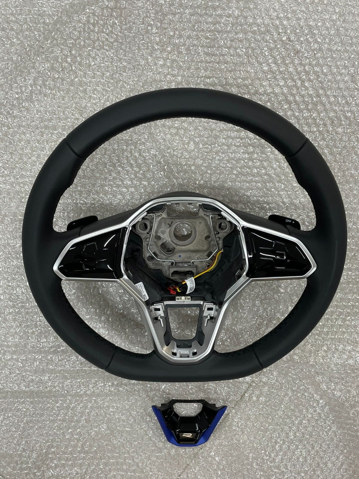 VW TOUAREG MULTIFUNKTIONS SPORT LENKRAD BEHEIZT "R" 760419089S Fast Neu Test Car - Obrázek 3