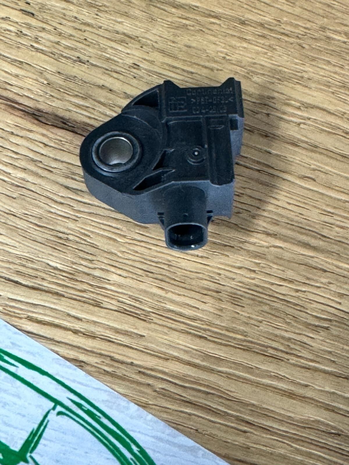 4N0959651F AUDI Q7, VW TOUAREG CRASHSENSOR FÜR FUSSGÄNGERSCHUTZ 4N0959651F NEU ! - Obrázek 4