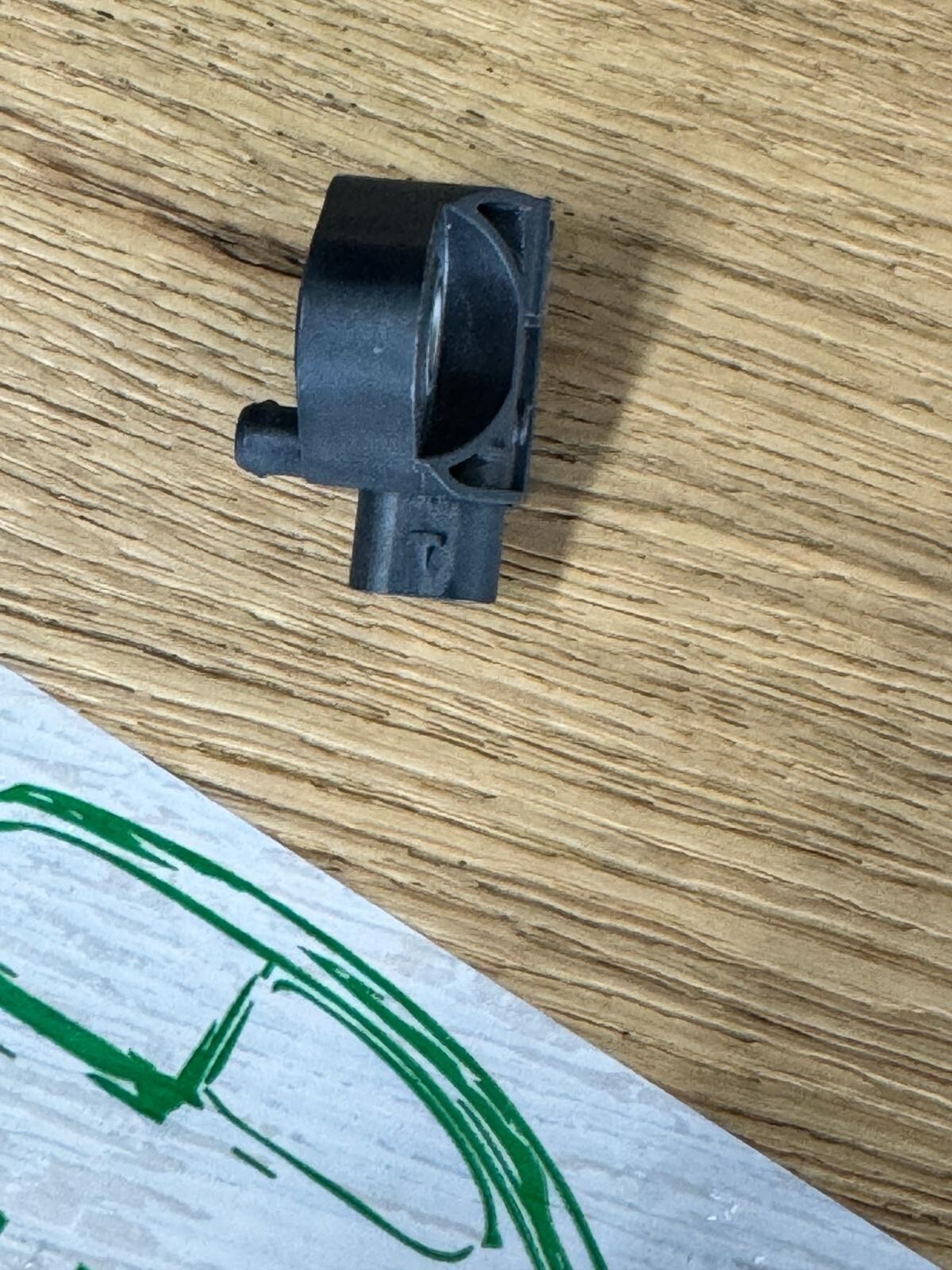 4N0959651F AUDI Q7, VW TOUAREG CRASHSENSOR FÜR FUSSGÄNGERSCHUTZ 4N0959651F NEU ! - Obrázek 9