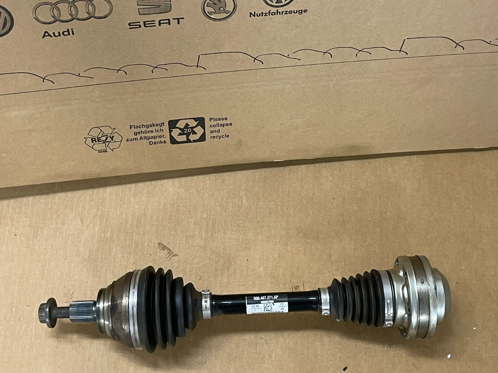 5Q0407271AP AUDI VW ŠKODA SEAT GELENKWELLE 5Q0407271AP DEMONT TEST WAGEN ORIG VW