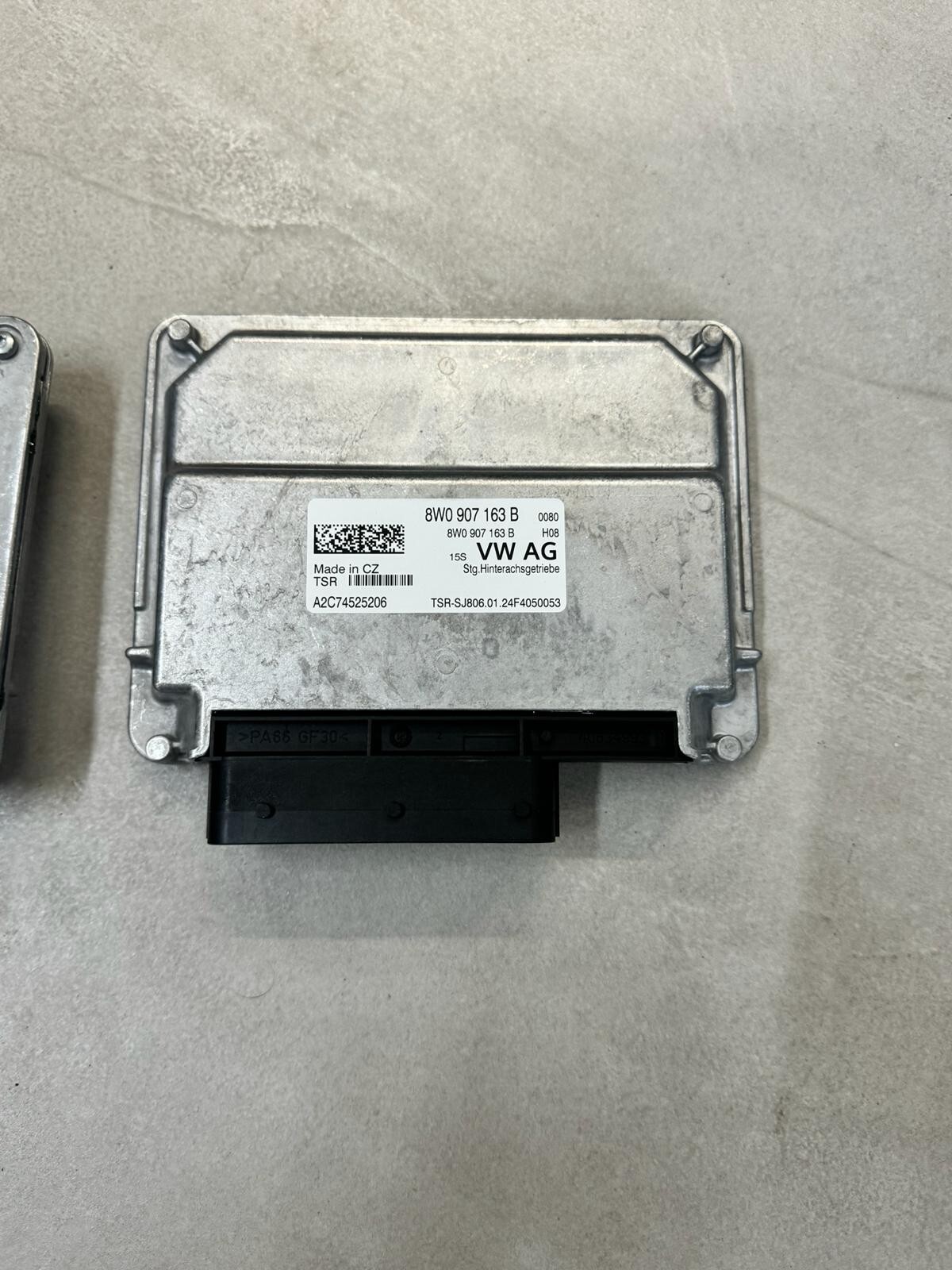 8W0907163B AUDI ALLRADANTRIEB STEUERGERÄT 8W0907163B - 8W0 907 163 B ORIG.NEU !